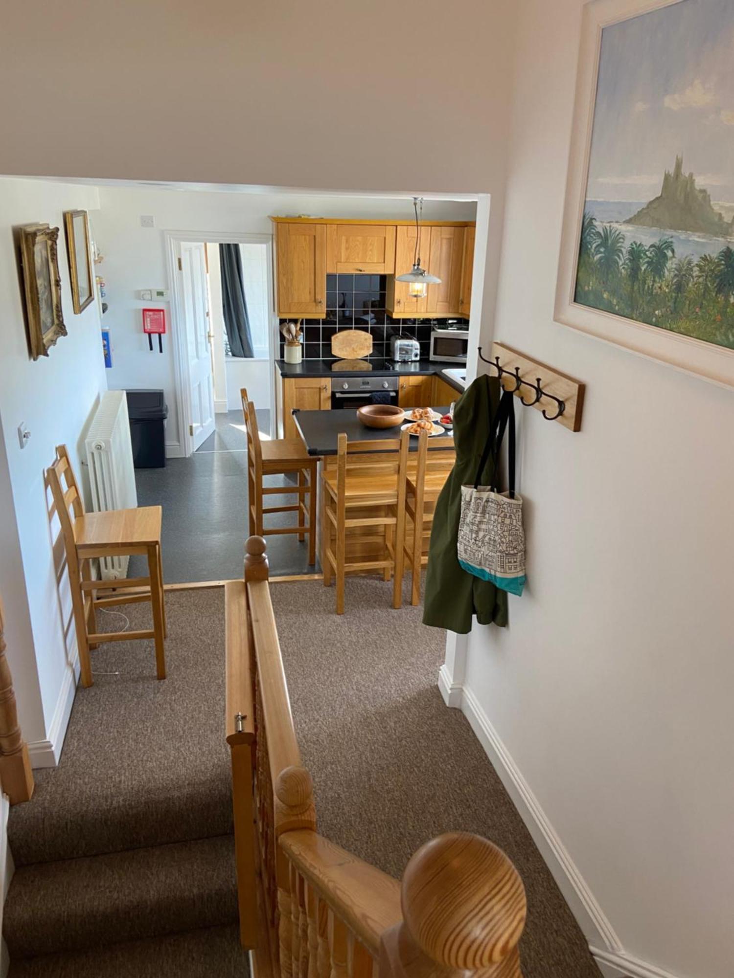 The Penthouse With An 18ft By 14ft Balcony With Amazing Views Over Harbour And Bay Perfect From Alfresco Dining And Sunbathing, Onsite Parking, Larger Groups Book Our Connecting *