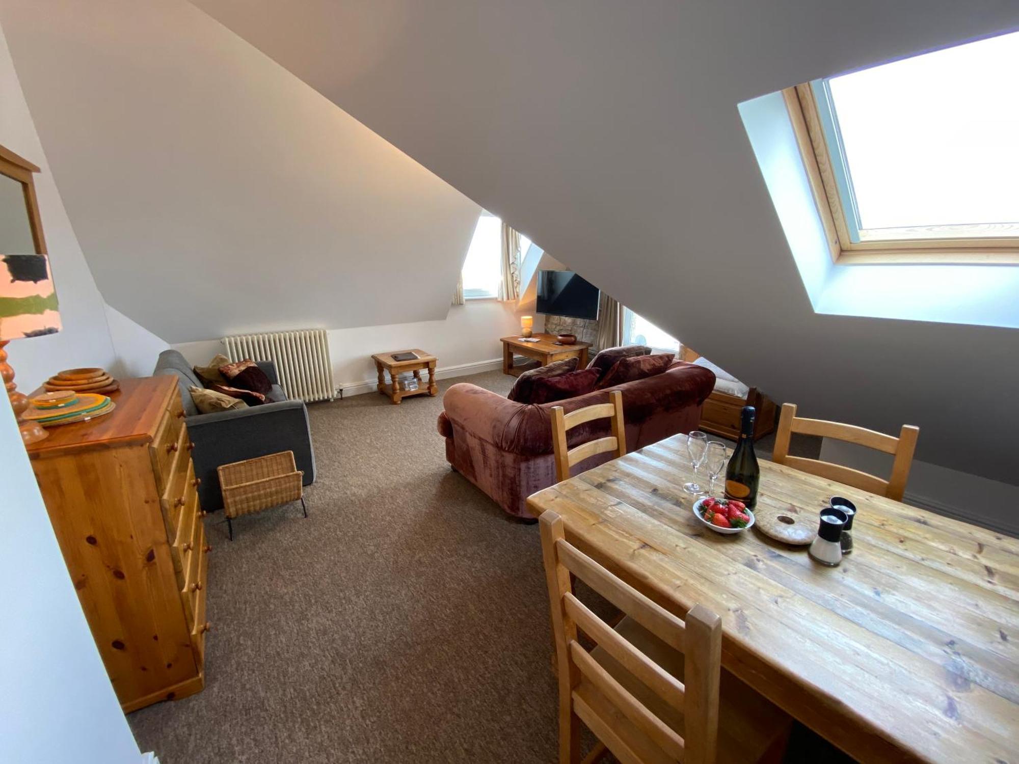 Apartamento The Penthouse With An 18ft By 14ft Balcony With Amazing Views Over Harbour And Bay Perfect From Alfresco Dining And Sunbathing, Onsite Parking, Larger Groups Book Our Connecting St Ives