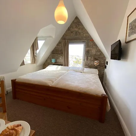 The Penthouse Apartment With An 18Ft By 14Ft Balcony With Amazing Views Over St Ives Harbour And Bay Perfect From Alfresco Dining And Sunbathing, Onsite Parking, Larger Groups Book Our Connecting Apartments Exterior photo
