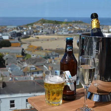 The Penthouse Apartment With An 18Ft By 14Ft Balcony With Amazing Views Over St Ives Harbour And Bay Perfect From Alfresco Dining And Sunbathing, Onsite Parking, Larger Groups Book Our Connecting Apartments Exterior photo